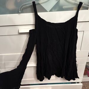 Hard Tail Women's Black Off-Shoulder long sleeve Top. New without tags. Sz small